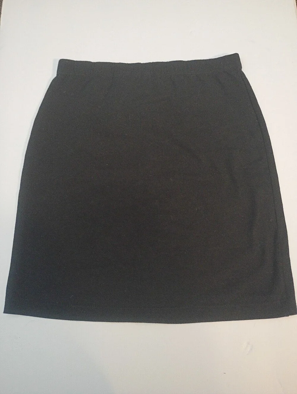 DIVIDED by H&M Black Mini Skirt Size 4 Elastic Waist